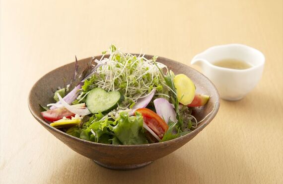 三茶にて営業を行っている評判のそば店は豪華なコース料理もございます